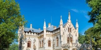 Castelul Sturdza de la Miclăuşeni