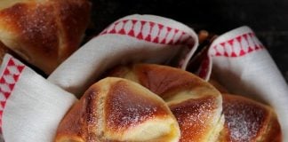 Poale-n brâu moldovenești