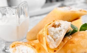 Clătite bucovinene cu brânză de vaci și stafide