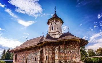 Mănăstirea Moldovița: istoria, importanța și picturile ei