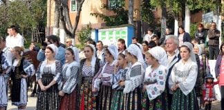 Costumul popular din zona Olteniei