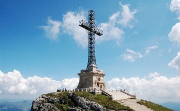 Crucea Caraiman, o cruce 100% românească intrată în Cartea Recordurilor