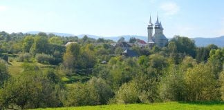 3 sate din România care merită vizitate