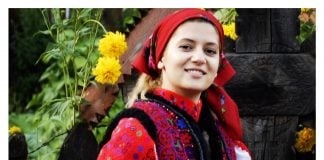 Amalia Enache: „Portul din Ținutul Pădurenilor e cel mai frumos, după părerea mea”